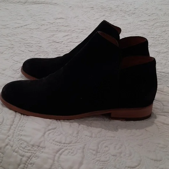 Frye black suede booties - Picture 3 of 6